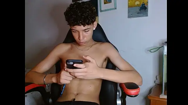 Xtremeplay 18 online show from October 28, 10:01 pm