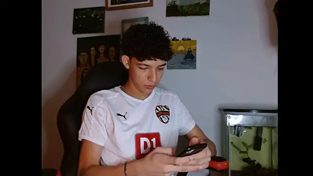 Xtremeplay 18 online show from October 24, 9:27 pm