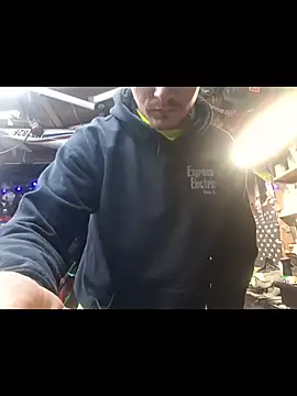 twistafatpipe online show from May 2, 5:32 am