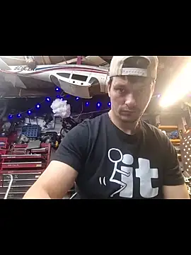 twistafatpipe online show from April 25, 11:13 pm