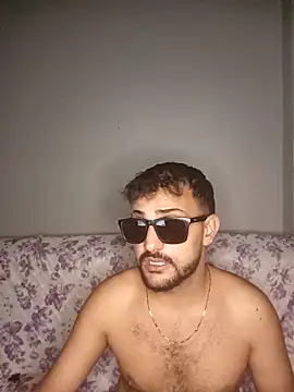 Snapshot of Muratcan33 chatting on October 19, 1:21 am Muratcan33 online show from October 19, 1:21 am