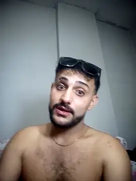 Snapshot of Muratcan33 chatting on October 16, 10:18 pm Muratcan33 online show from October 16, 10:18 pm