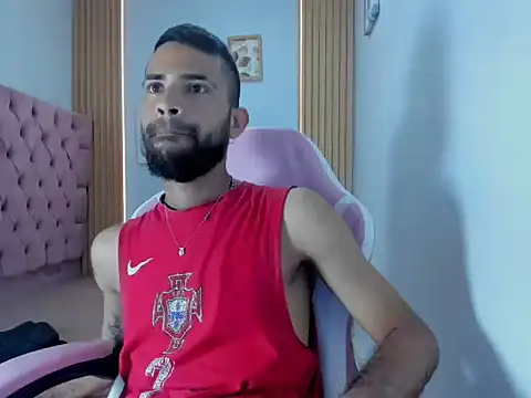 Snapshot of adri_sexboy229 chatting on October 1, 1:31 am adri sexboy229 online show from October 1, 1:31 am