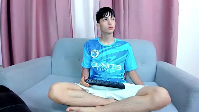 Snapshot of dear_jeycot chatting on October 13, 1:17 pm dear jeycot online show from October 13, 1:17 pm
