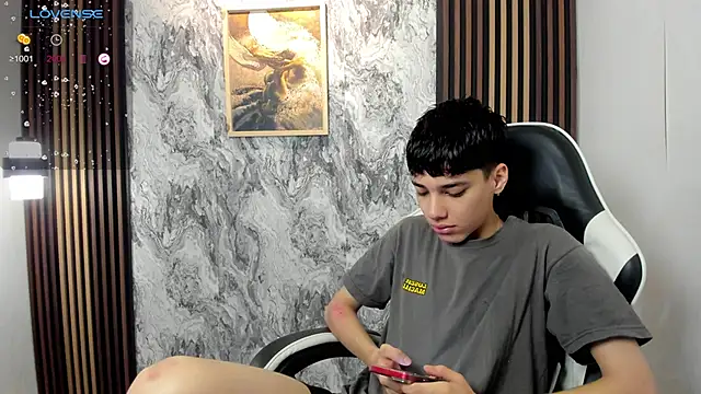 Snapshot of oblivion_deku chatting on September 10, 1:32 pm oblivion deku online show from September 10, 1:32 pm