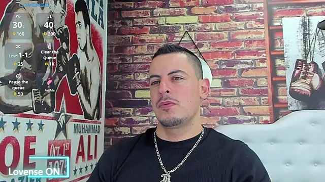 Snapshot of scotty_musicc chatting on October 10, 1:54 am scotty musicc online show from October 10, 1:54 am