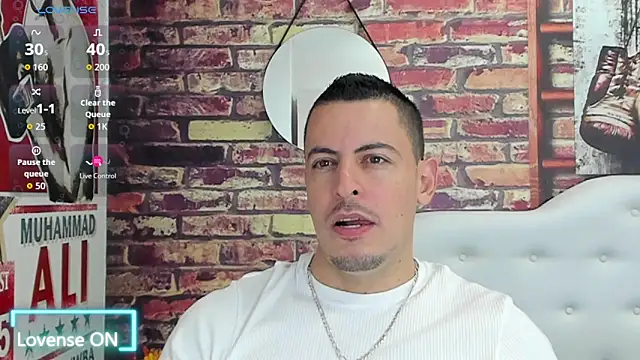 Snapshot of scotty_musicc chatting on September 8, 7:46 pm scotty musicc online show from September 8, 7:46 pm