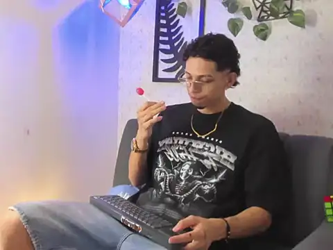 nicolai drake online show from October 19, 7:50 pm