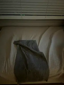 Snapshot of max_x_xine_ chatting on September 24, 3:21 pm max x xine  online show from September 24, 3:21 pm