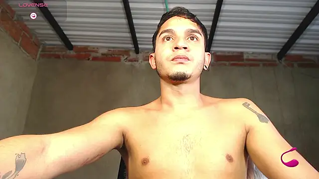 Angel latinboy online show from June 11, 1:42 pm