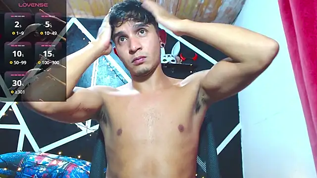 Angel latinboy online show from September 19, 11:04 pm