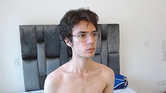 VIKTORNOIR online show from October 19, 4:10 pm