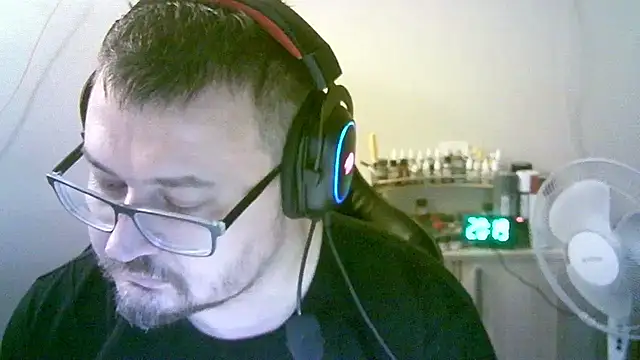 SirAbuser online show from March 15, 5:19 pm