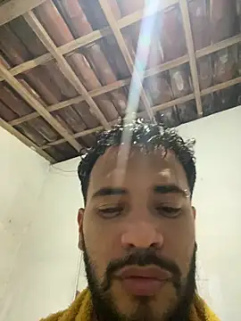 spiderfindom online show from April 28, 12:49 am