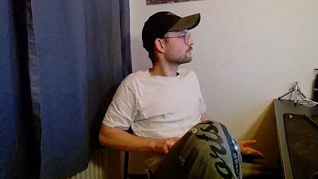 ChefDeLust online show from October 20, 5:06 pm