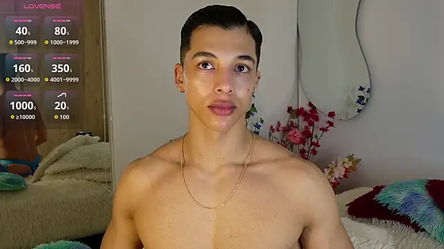 Troye Williams online show from June 15, 10:29 am