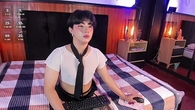 Snapshot of Creamy_Angelo chatting on October 1, 3:54 am Creamy Angelo online show from October 1, 3:54 am
