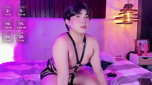 Snapshot of Creamy_Angelo chatting on October 10, 9:18 pm Creamy Angelo online show from October 10, 9:18 pm