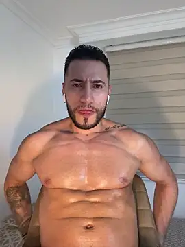 Snapshot of Thiago_Hill chatting on October 12, 5:34 am Thiago Hill online show from October 12, 5:34 am