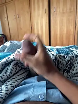 CreamyOff45 online show from March 17, 5:32 am