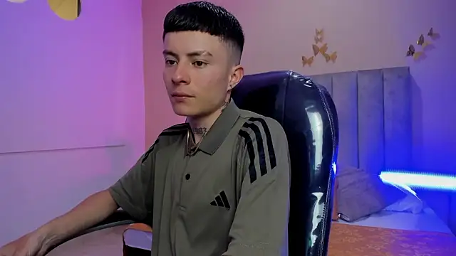 Nascary Fox online show from March 4, 8:05 pm