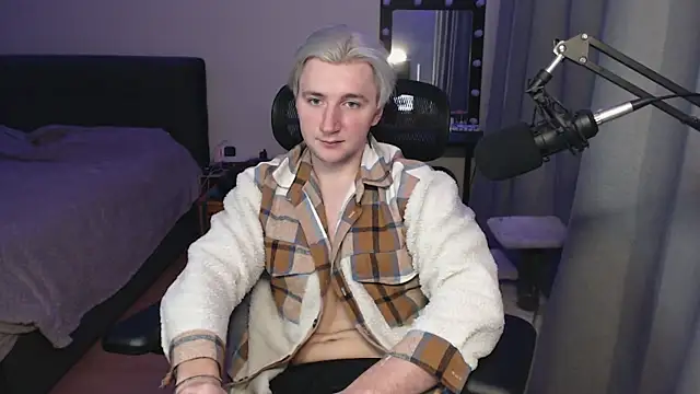 Elvin Vaenight online show from November 18, 12:25 am