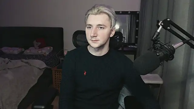 Elvin Vaenight online show from November 23, 12:10 am