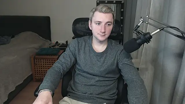 Elvin Vaenight online show from December 4, 11:45 pm