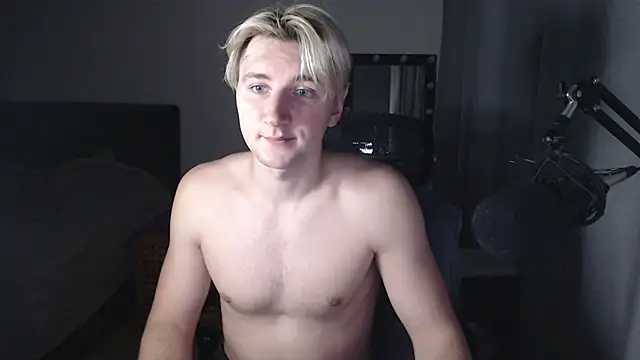 Elvin Vaenight online show from November 1, 6:34 pm