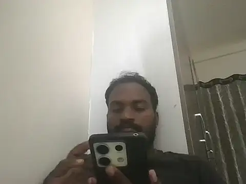 Snapshot of king_godgm chatting on October 6, 4:11 pm king godgm online show from October 6, 4:11 pm