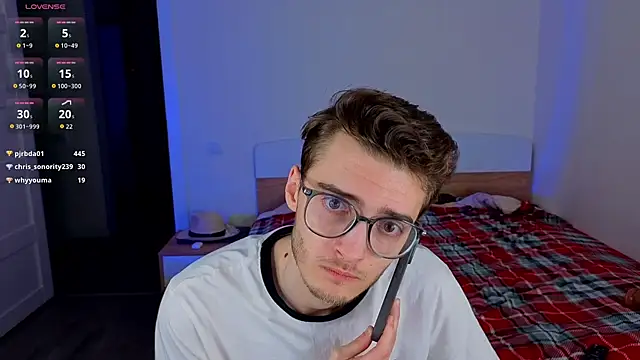 spider    man online show from April 15, 7:58 pm