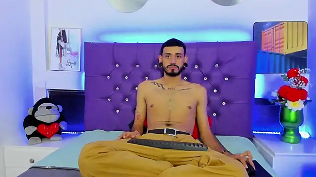 rolo martinez online show from September 19, 8:08 pm