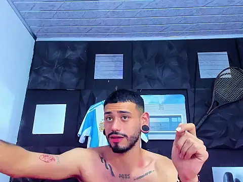 rolo martinez online show from September 14, 1:40 am
