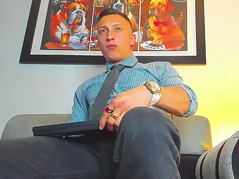 Snapshot of Masster_ares_ chatting on October 8, 3:33 am Masster ares online show from October 8, 3:33 am