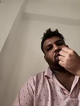 vinay smalldick online show from May 13, 1:57 am