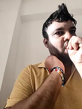vinay smalldick online show from June 10, 2:35 am