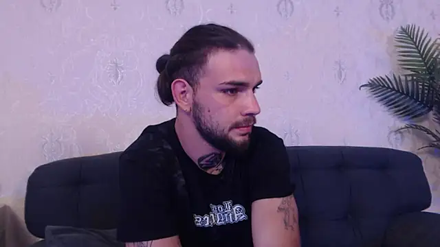 Snapshot of DanyelCarter chatting on September 10, 7:23 pm DanyelCarter online show from September 10, 7:23 pm