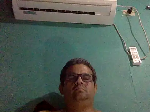 Snapshot of Katracho6969 chatting on October 15, 4:31 am Katracho6969 online show from October 15, 4:31 am