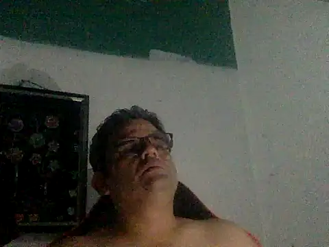 Katracho6969 online show from May 2, 5:21 am