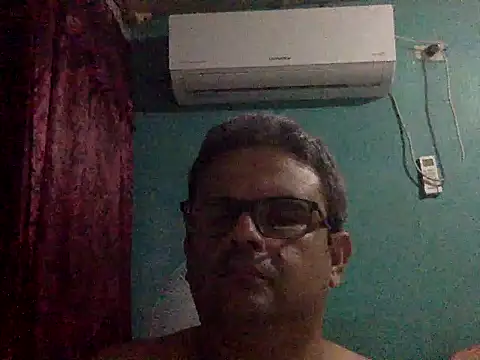 Snapshot of Katracho6969 chatting on September 22, 4:12 am Katracho6969 online show from September 22, 4:12 am