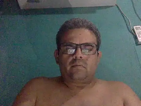 Snapshot of Katracho6969 chatting on October 1, 3:32 am Katracho6969 online show from October 1, 3:32 am