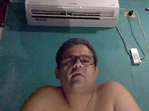 Snapshot of Katracho6969 chatting on October 11, 3:54 am Katracho6969 online show from October 11, 3:54 am