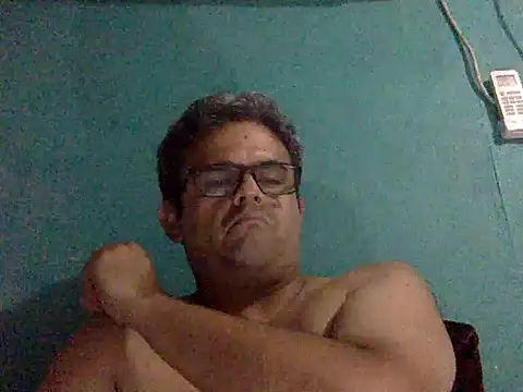 Snapshot of Katracho6969 chatting on October 20, 2:15 am Katracho6969 online show from October 20, 2:15 am