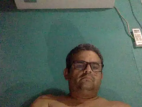Snapshot of Katracho6969 chatting on September 27, 4:32 am Katracho6969 online show from September 27, 4:32 am