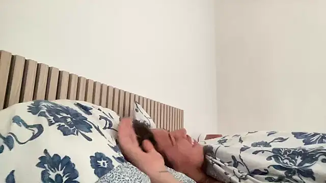 IndulgedPicker online show from April 18, 10:38 am