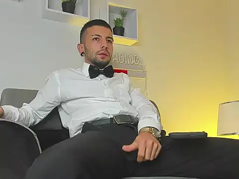 Tayler bennet  online show from September 11, 3:38 am