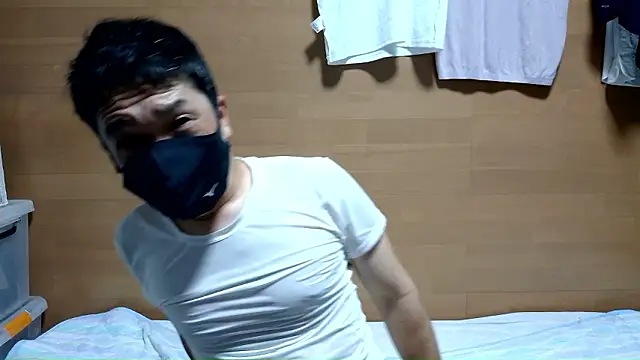 erosuke9 online show from June 18, 12:21 pm