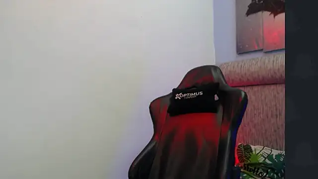 dilan hott  online show from February 25, 9:16 pm