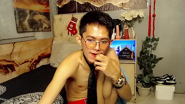 Snapshot of Skinny_CumLoader69 chatting on September 14, 6:10 pm Skinny CumLoader69 online show from September 14, 6:10 pm