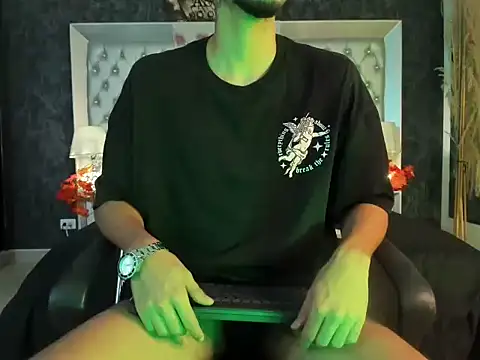 JhosuaCollins  online show from October 22, 2:43 pm